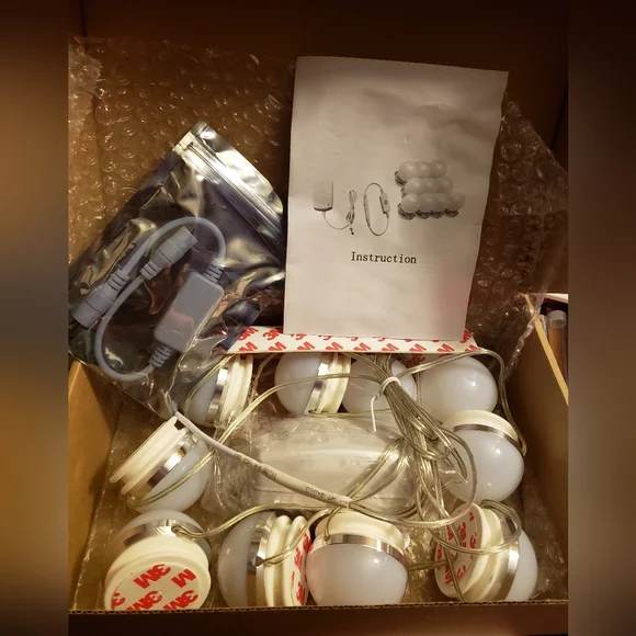 LED Dimmable vanity lights - Picture 2 of 2